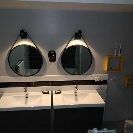 Maison De Charme Avec Piscine Chauffée Villa *